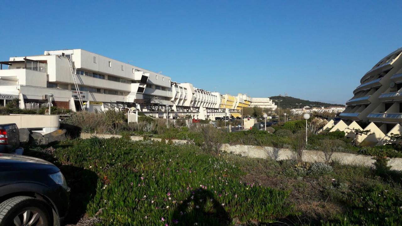 Naturist Paradise In « Swinging Cap » Agde Extérieur photo